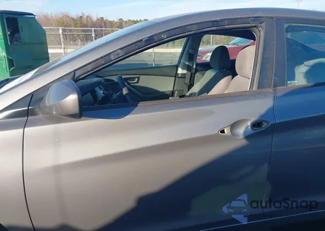 2013 Hyundai Elantra Gls z USA, uszkodzony, nr VIN 5NPDH4AE8DH342669